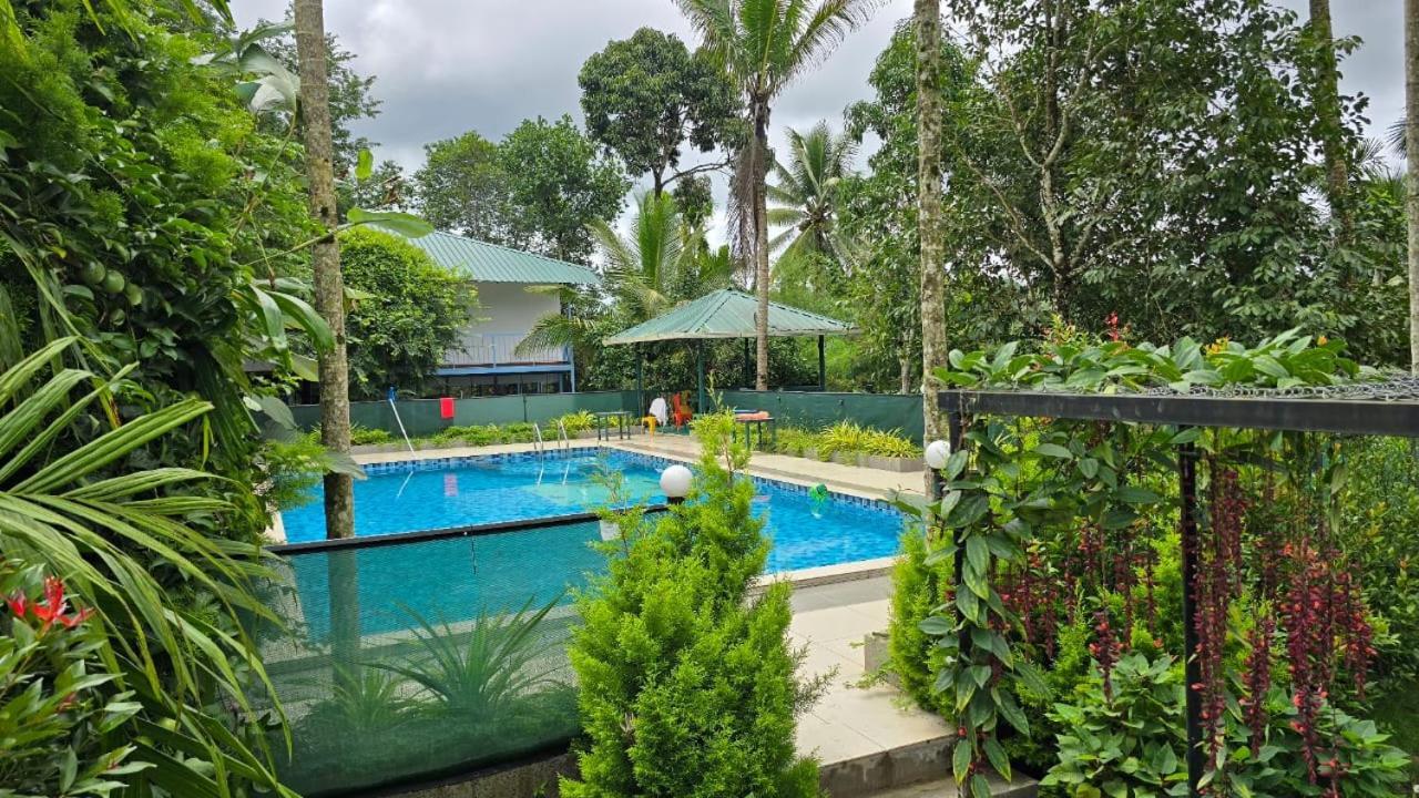 Green Aura Private Villas Sultan Bathery Extérieur photo