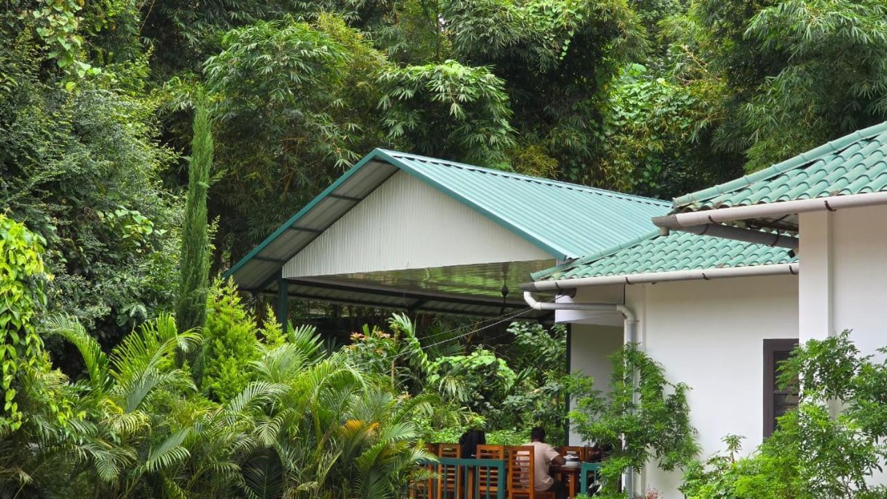 Green Aura Private Villas Sultan Bathery Extérieur photo