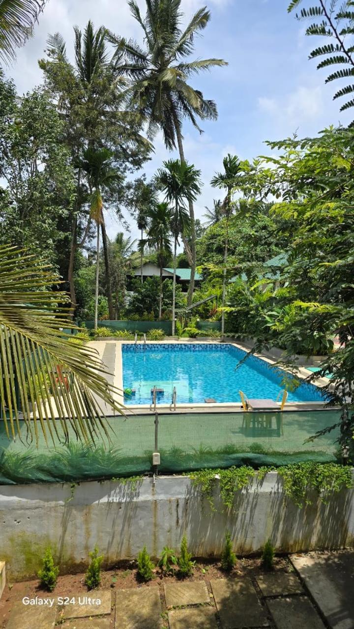 Green Aura Private Villas Sultan Bathery Extérieur photo